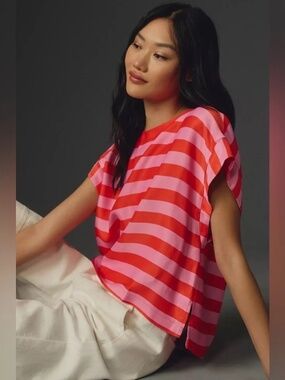 Anthropologie Maeve Batwing Button-Back Tee size medium